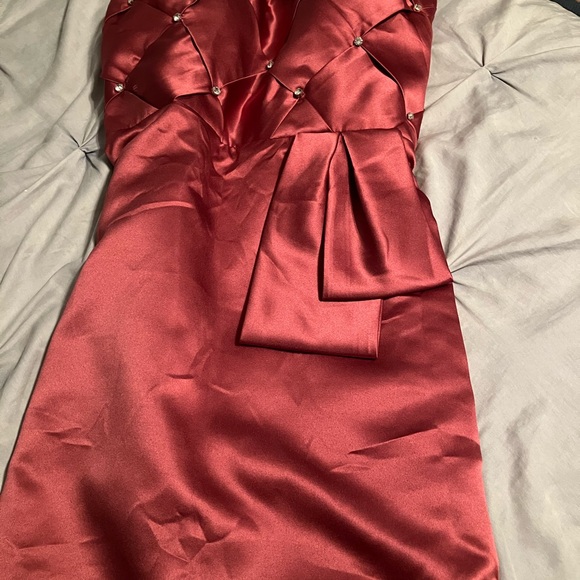 Trumpet/Mermaid Strapless Floor-Length Mother of the Bride Dress
Never Worn! - Picture 6 of 8